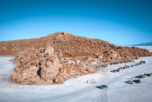 Från Uyuni: Uyuni: Utflykt med guide till Salar de Uyuni