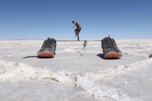 From Uyuni: Laguna Colorada and Salar de Uyuni 3-Day + Meals