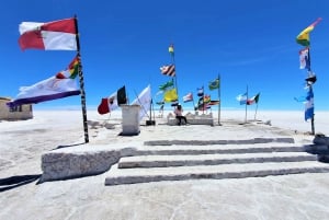 Från Uyuni: Röd lagun & Uyuni Salt Flats 3-dagars guidad tur