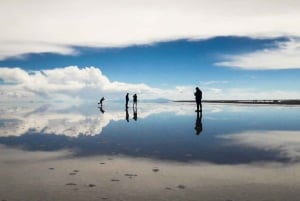 Uyuni: 3 day-tour, salt flats & surrealistic deserts