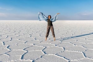 From Uyuni: Salt Flats Uyuni 1-day + Hotel night in Uyuni