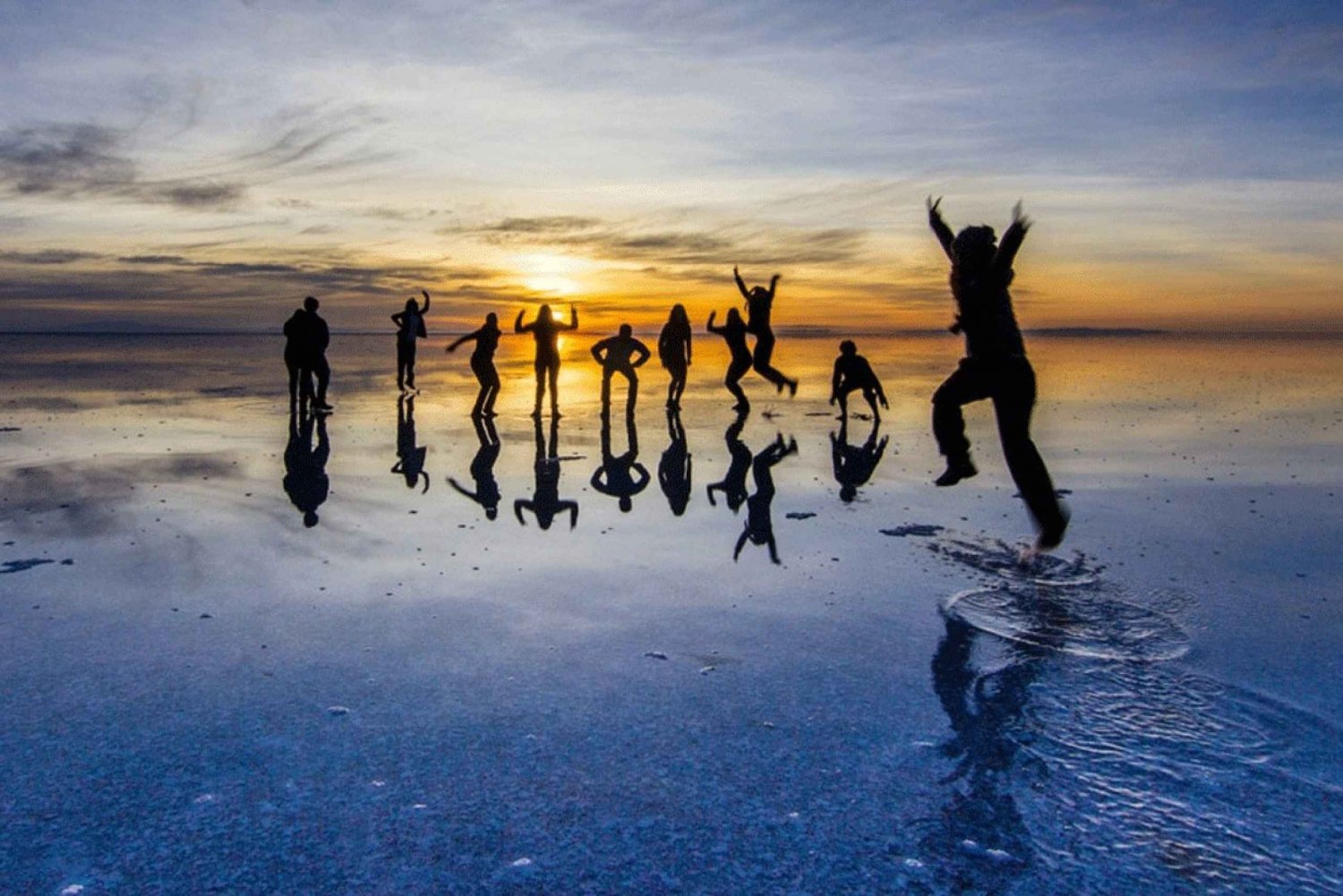 From Uyuni: Starlight sun rise mirror effect