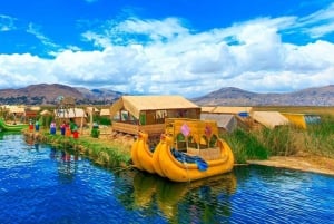 Visite d'une jounée des îles Uros et Taquile avec déjeuner