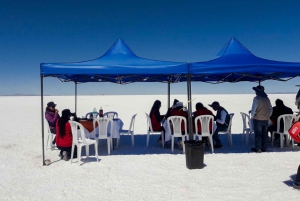 Uyuni Avontuur van een hele dag met zonsondergang: Alles Inbegrepen