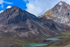 Charquini-vuoren ja Huayna Potosín laguunien patikointi (länsipuoli)