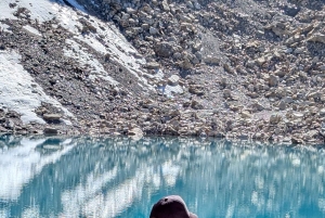Charquini-vuoren ja Huayna Potosín laguunien patikointi (länsipuoli)