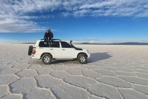 La Paz: 4-Day Death Road by bike and Uyuni Salt Flats Tour