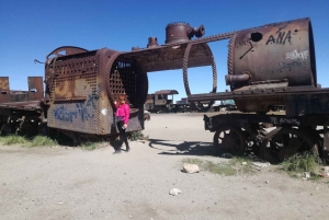 La Paz: Uyunin suolatasangot bussilla ja yksityisillä hotelleilla.