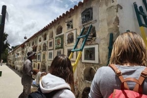 La Paz : Visite du téléphérique, du cimetière, du chaman et d'El Alto