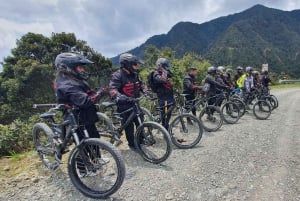 La Paz: Death Route guided mountain bike tour with lunch