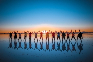 La Paz : Journée complète à Uyuni + bus de nuit aller-retour surclassés