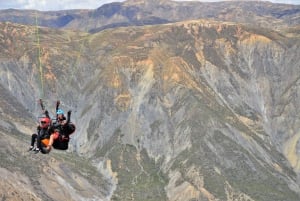 La Paz: Paragliding Experience in the Andean Valleys