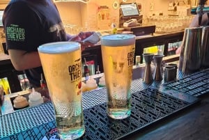 La Paz: Pubcrawl med 3 drinks og lokal guide