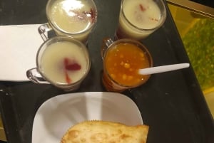 La Paz: Street Food Stories and Soul Tour at Night