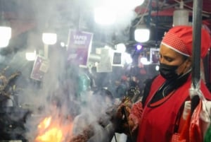 La Paz: Street Food Stories and Soul Tour at Night