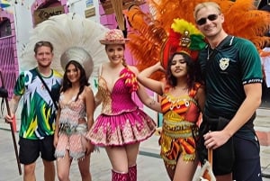 La Paz: Themed Bus, Cable Car, and off the Beaten Track Tour