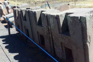 La Paz: privétour Tiwanaku en Puma Punku met lunch