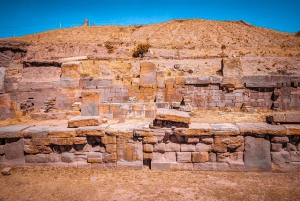 La Paz: privétour Tiwanaku en Puma Punku met lunch