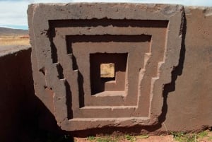 La Paz: Tiwanaku Ruins and Museum Guided Tour with Lunch