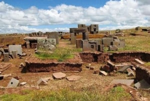 La Paz: Tiwanaku Ruins and Museum Guided Tour with Lunch