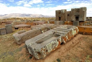 La Paz: Tiwanaku Ruins and Museum Guided Tour with Lunch