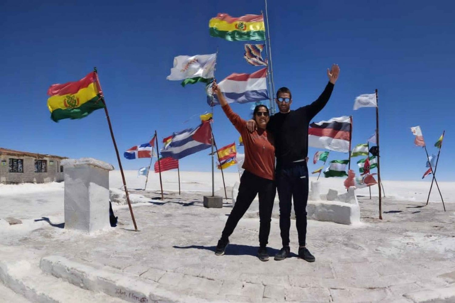 La Paz: Uyuni tour ending in Atacama Chile by bus.