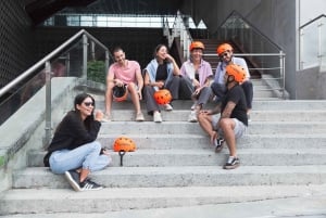 Medellín: The Essential E-bike City Tour with Typical Drink