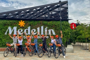 Medellín: Ride an E-Bike Like a Local with Snack Included