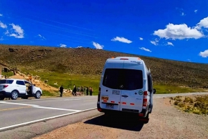 Ein Tagesausflug zum Colca Canyon + Transfer nach Puno