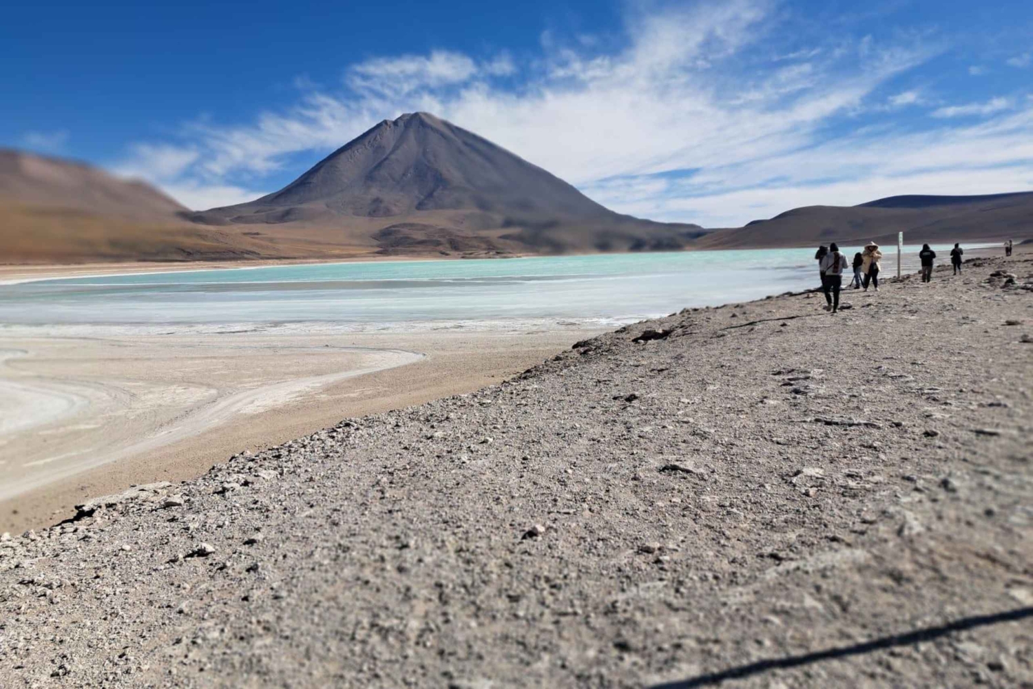 Un modo per raggiungere il Salar de Uyuni e le lagune colorate