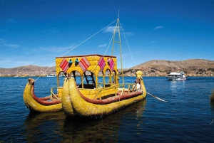 Private excursion to the Uros Islands by traditional boat