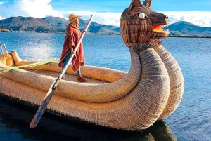 Private excursion to the Uros islands by traditional boat