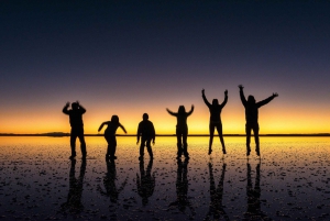 Serviço particular Salar de Uyuni: Noite de estrelas e nascer do sol