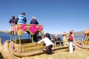 Puno: 2 päivän retki Titicaca-järvelle - Uros, Amantani & Taquile