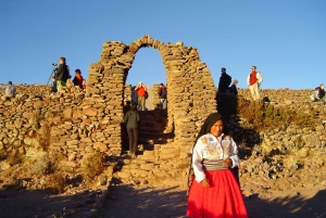 Puno: Heldagsutflykt till Uros och Taquile med lunch