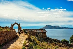 Puno: Full-Day Uros - Taquile Tour. Visit to Lake Titicaca