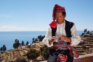 Puno : Journée de visite de l'île d'Uros - Taquile