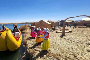 Puno: Half-Day Excursion to the Uros Floating Islands