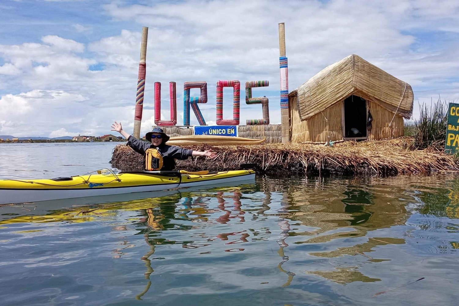 Puno: Uros Floating Island Kayak Experience at Lake Titicaca