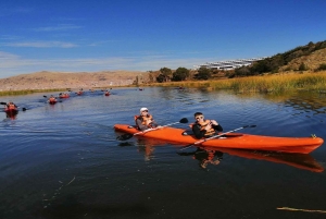 Puno: Kajakoplevelsen Uros Floating Island ved Titicaca-søen