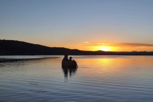 Puno:Uros Floating Islands Tour and Overnight Lodge Stay