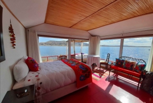 Puno:Uros Floating Islands Tour and Overnight Lodge Stay