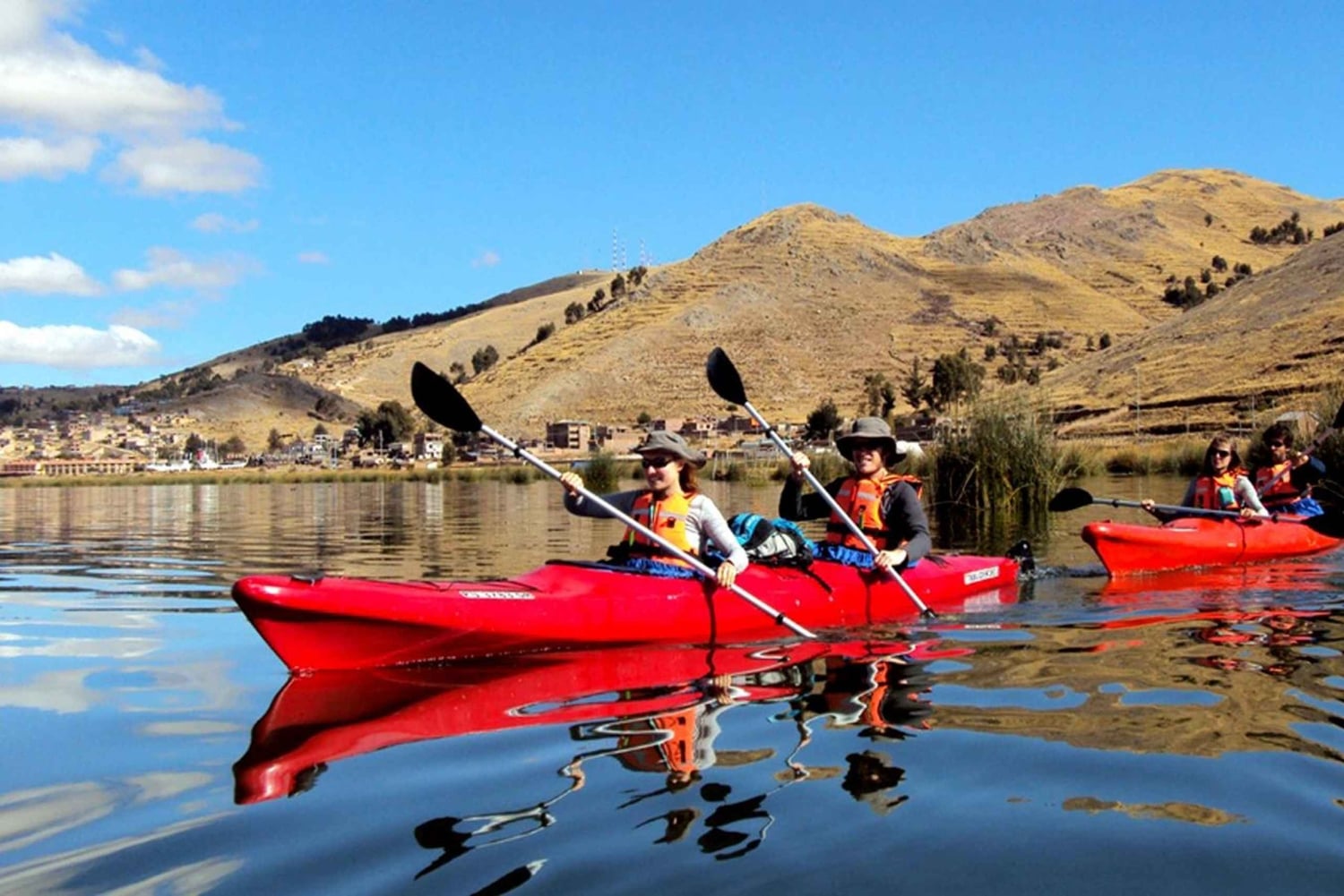 Puno: Insel Uros - Kajak | Eingang |