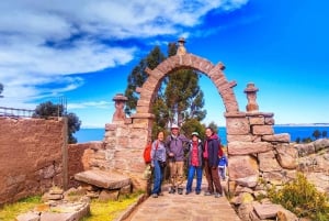 Puno | Uros Taquile Tour - Titicacasjøens mysterier