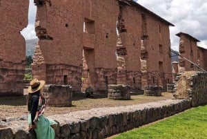 Round trip Cusco: Route of the sun + 2D in Puno