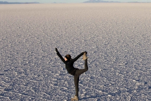 Roundtrip to the Uyuni Salt Flat and the Colored Lagoons