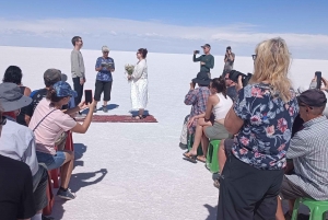 Zoutvlakten van Uyuni: Dagvullende tour privé voor 2 personen