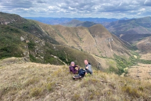Samaipata: Kondorstien og den hemmelige fossen – guidet fottur