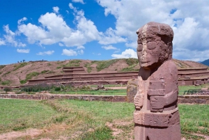 Tour guiado compartilhado nas ruínas de Tiwanaku