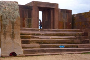 Gedeelde rondleiding door de Tiwanaku ruïnes